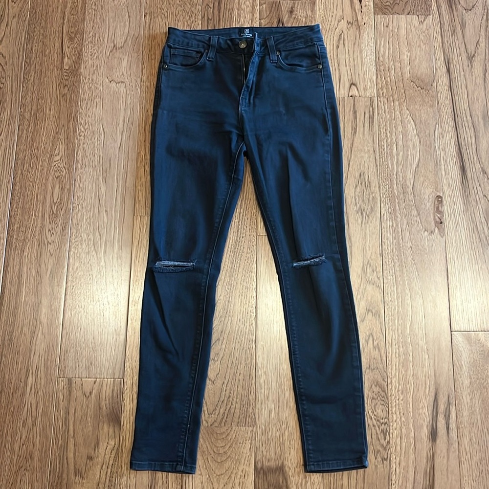 Just Black  size 26 black denim skinny jeans